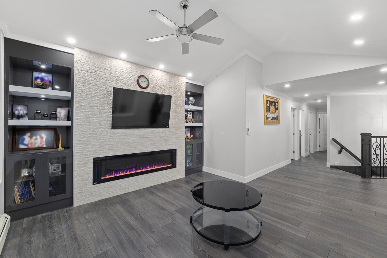 31626 Harmony Court, Abbotsford, British Columbia  V2T 6S7 - Photo 7 - R3060151