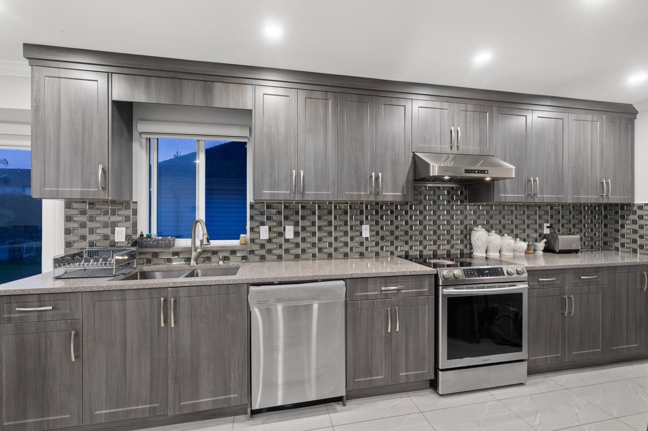 31626 Harmony Court, Abbotsford, British Columbia  V2T 6S7 - Photo 18 - R3060151