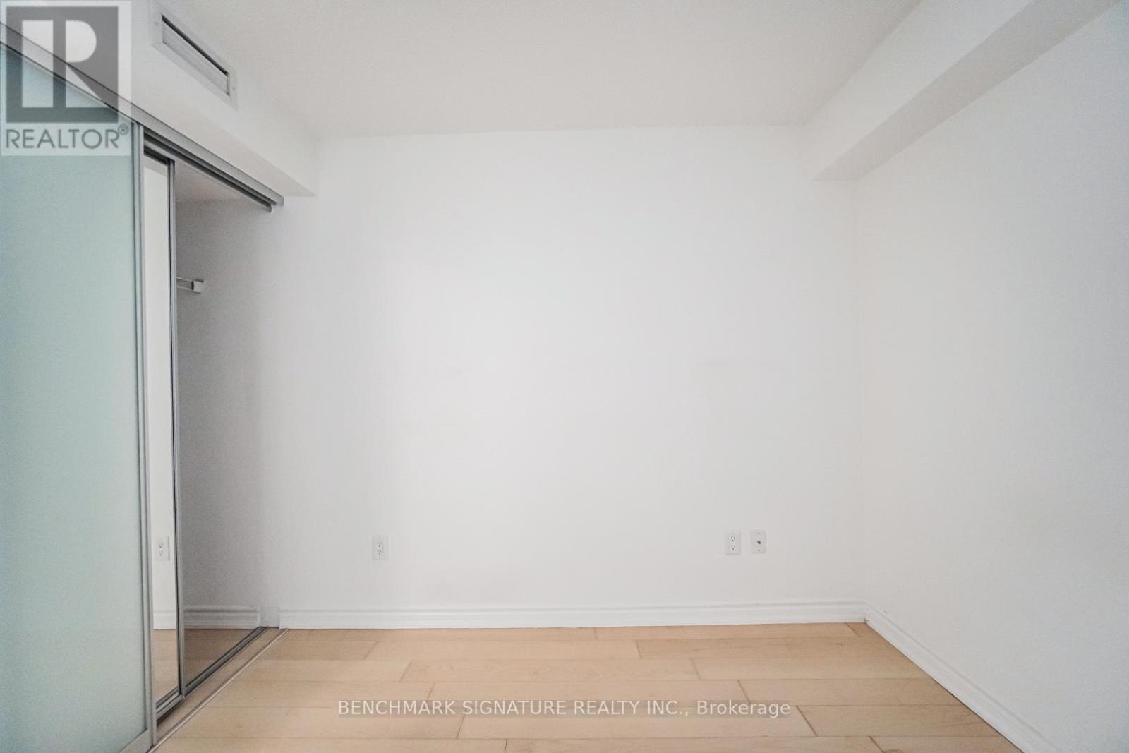 1416 - 386 Yonge Street, Toronto, Ontario  M5B 0A5 - Photo 10 - C12551562