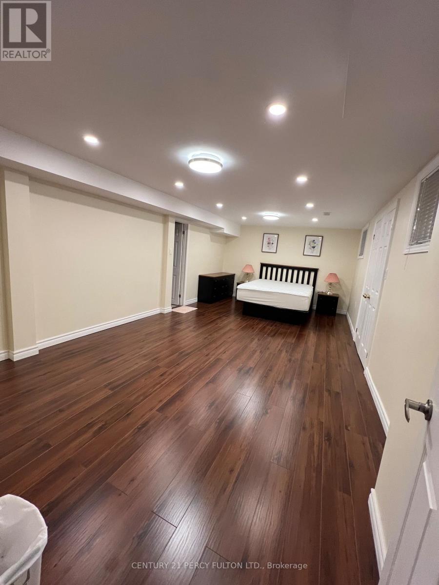 Main+bsmt - 1366 Chalfield Drive, Oakville, Ontario  L6J 6R5 - Photo 9 - W12650234