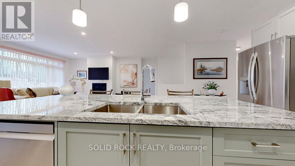 301 Wood Avenue, Smiths Falls, Ontario  K7A 5H4 - Photo 14 - X12645492