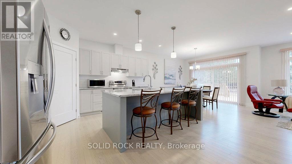 301 Wood Avenue, Smiths Falls, Ontario  K7A 5H4 - Photo 12 - X12645492