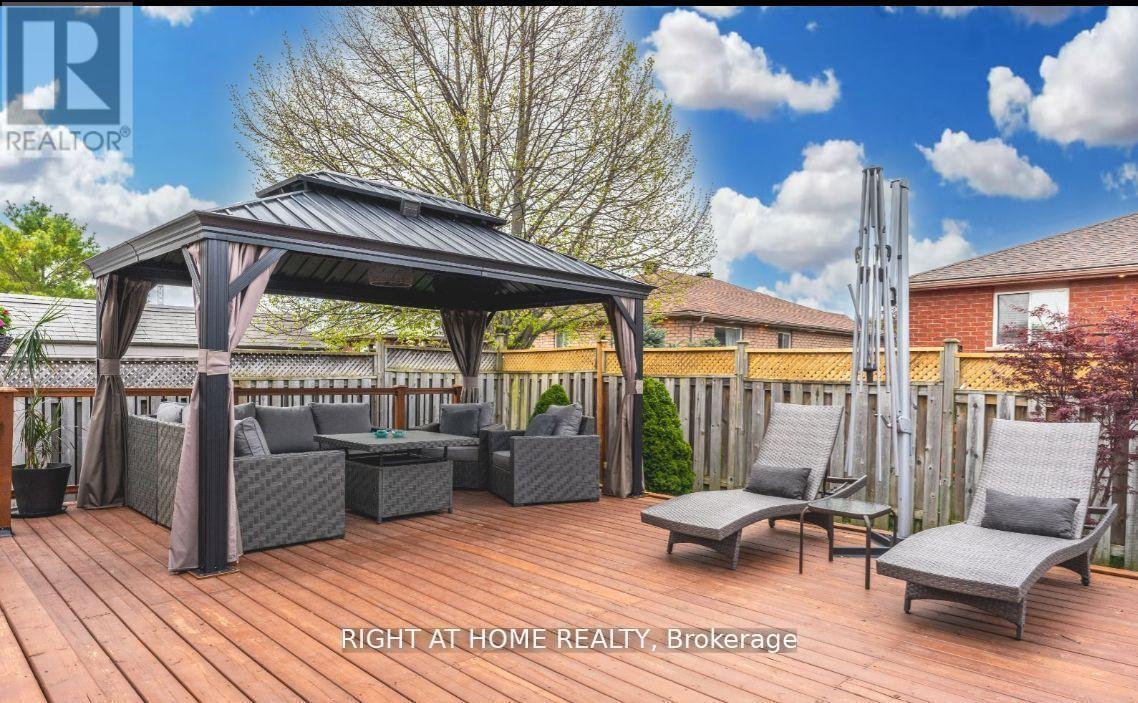 36 Knupp Road, Barrie, Ontario  L4N 0P6 - Photo 2 - S12650904