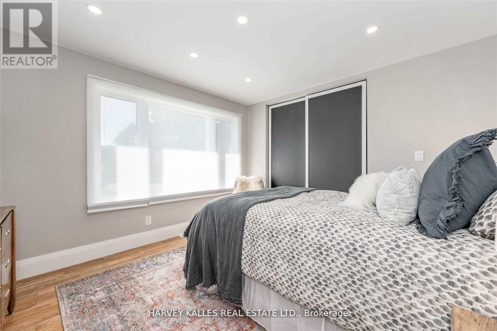 Room - 26 Leyton Avenue, Toronto, Ontario  M1L 3T4 - Photo 2 - E12650928