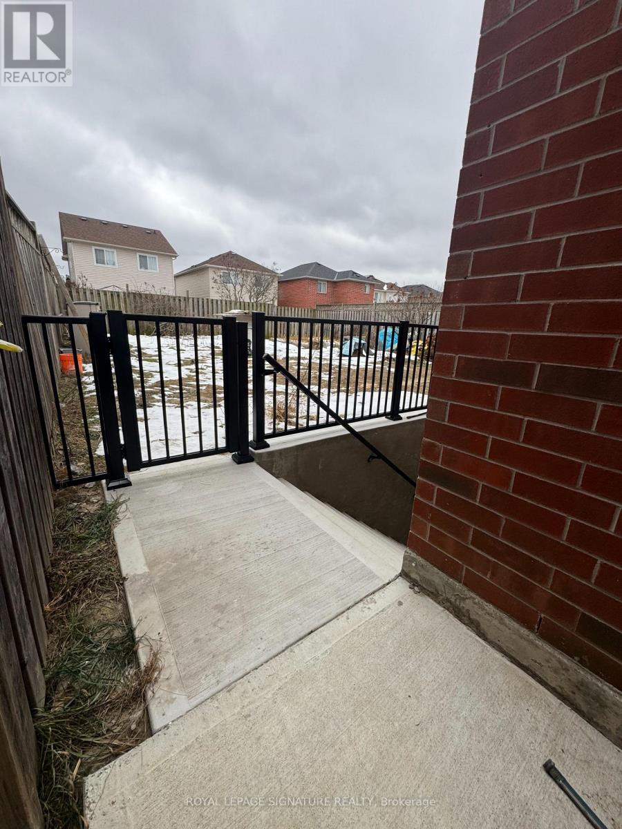 Bsmnt - 1215 Wadebridge Crescent N, Oshawa, Ontario  L1K 2V5 - Photo 3 - E12650500