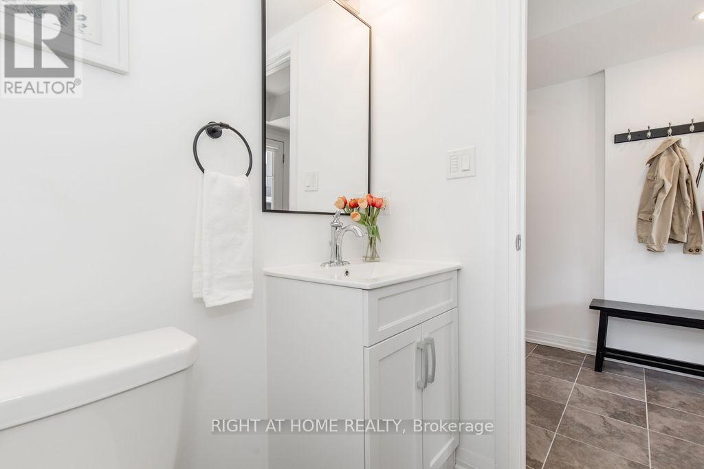 20 Andean Lane, Barrie, Ontario  L9J 0J4 - Photo 7 - S12650936