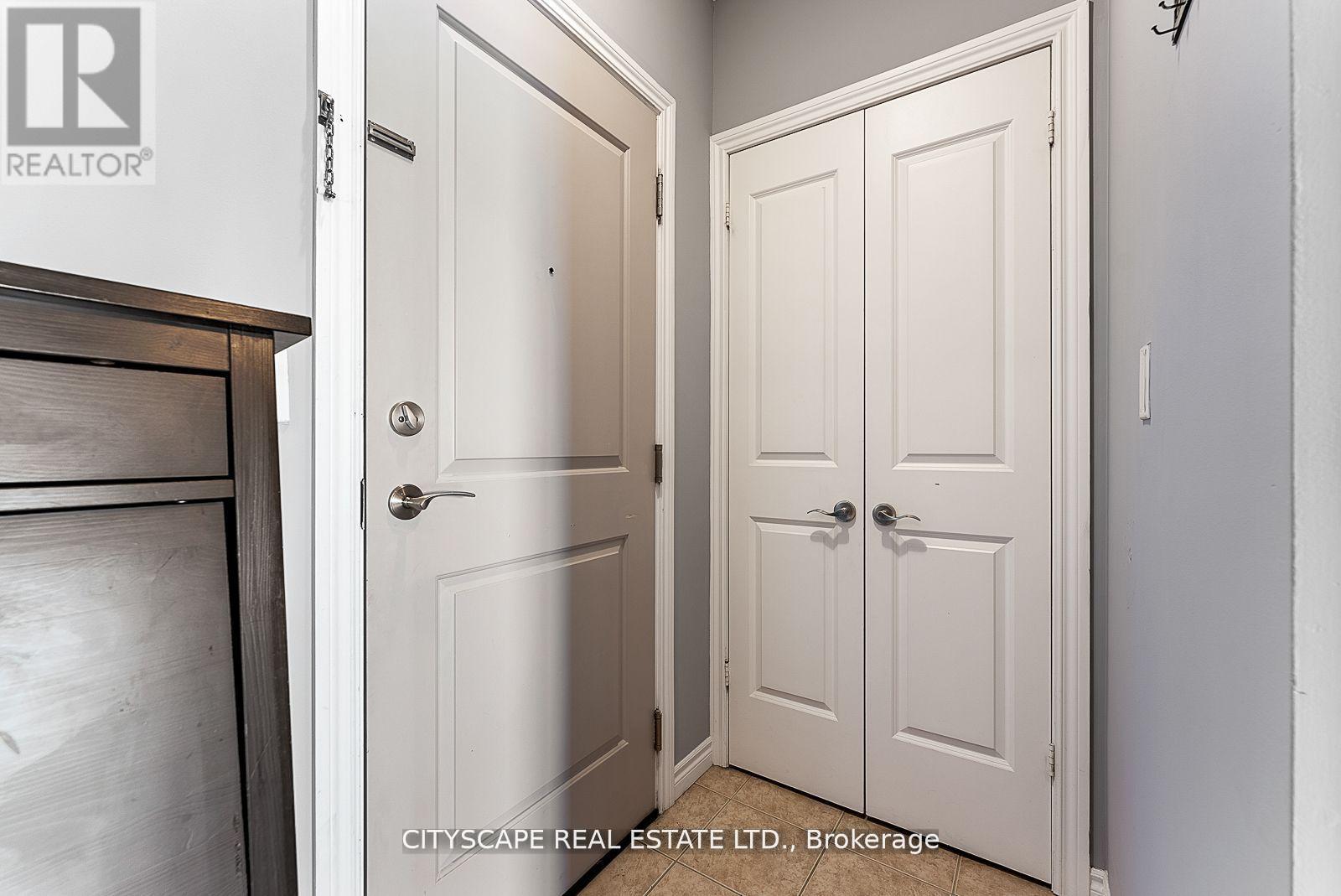 2206 - 133 Wynford Drive, Toronto, Ontario  M3C 1K1 - Photo 3 - C12650974