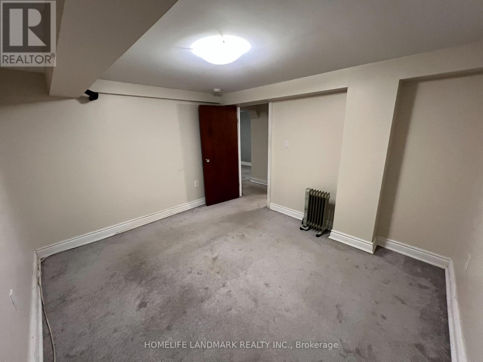 (Bsmt) - 11 Hutton Avenue, Toronto, Ontario  M4C 3L2 - Photo 4 - E12650980