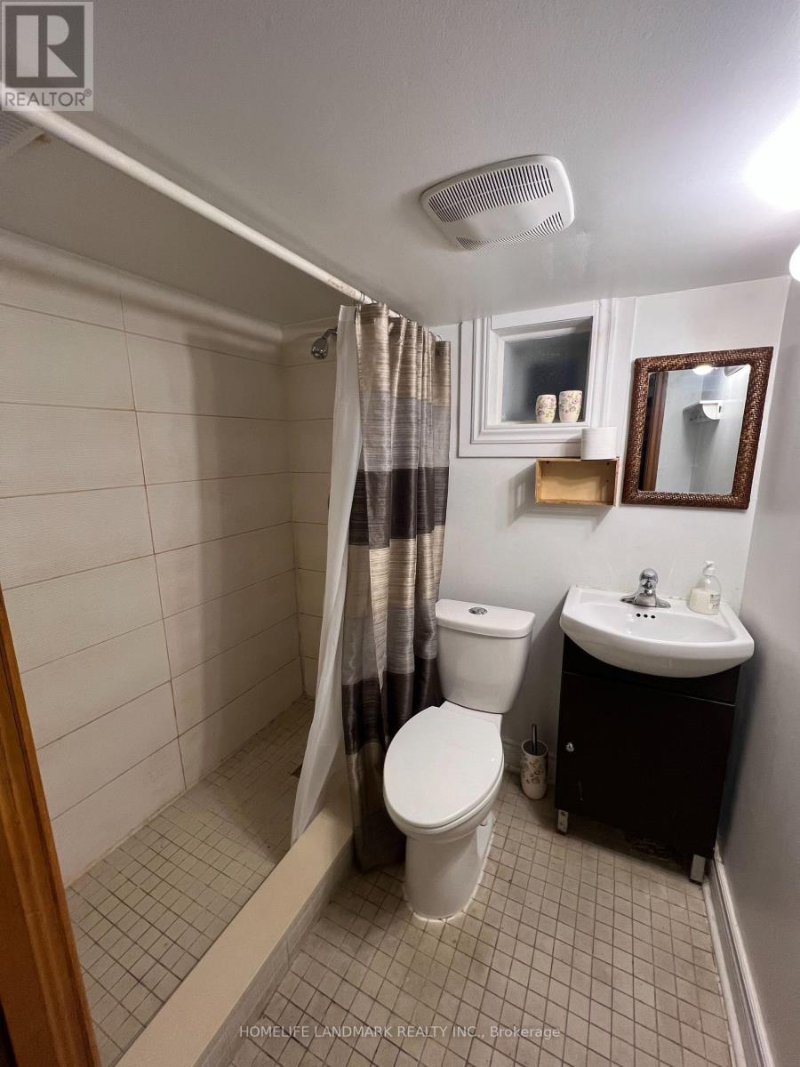 (Bsmt) - 11 Hutton Avenue, Toronto, Ontario  M4C 3L2 - Photo 6 - E12650980