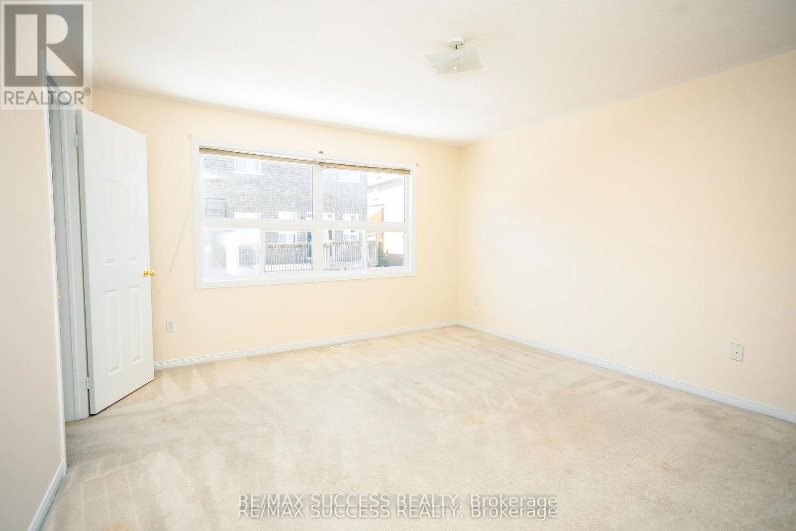 384 Flagstone Way W, Newmarket, Ontario  L3X 2R3 - Photo 12 - N12650976