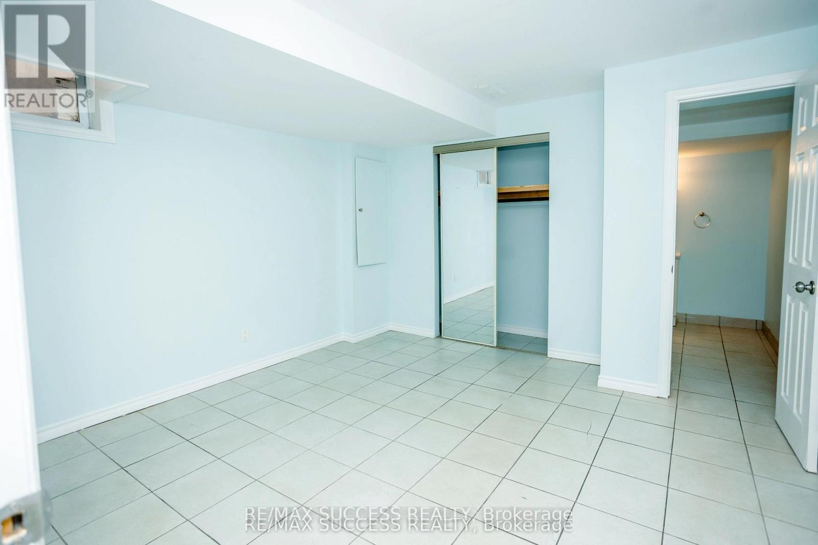 384 Flagstone Way W, Newmarket, Ontario  L3X 2R3 - Photo 14 - N12650976