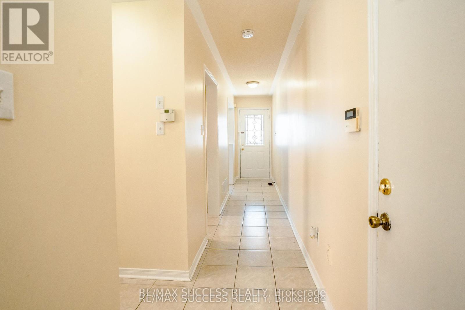 384 Flagstone Way W, Newmarket, Ontario  L3X 2R3 - Photo 3 - N12650976