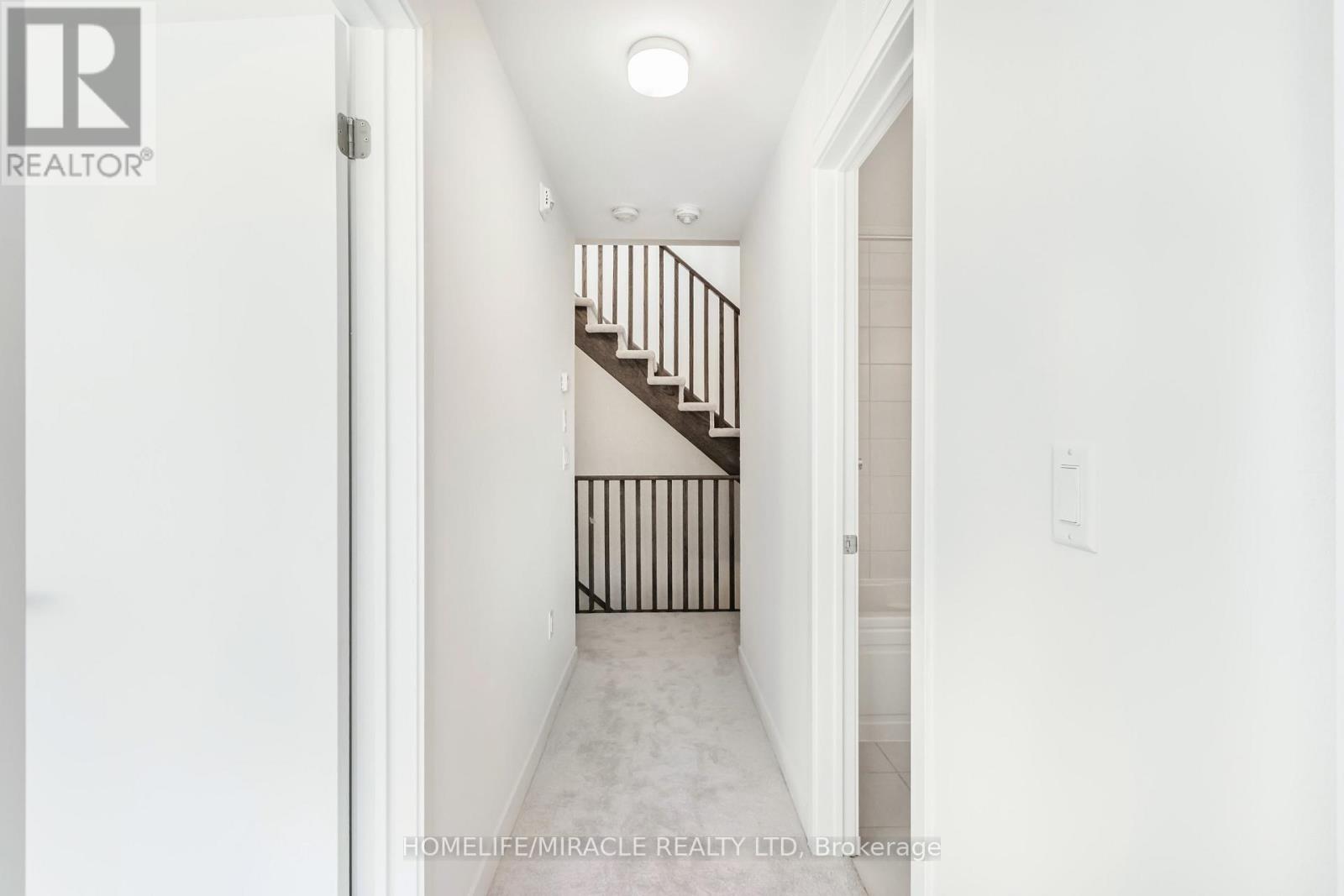 16 - 3415 Ridgeway Drive, Mississauga, Ontario  L5L 0B9 - Photo 16 - W12650984