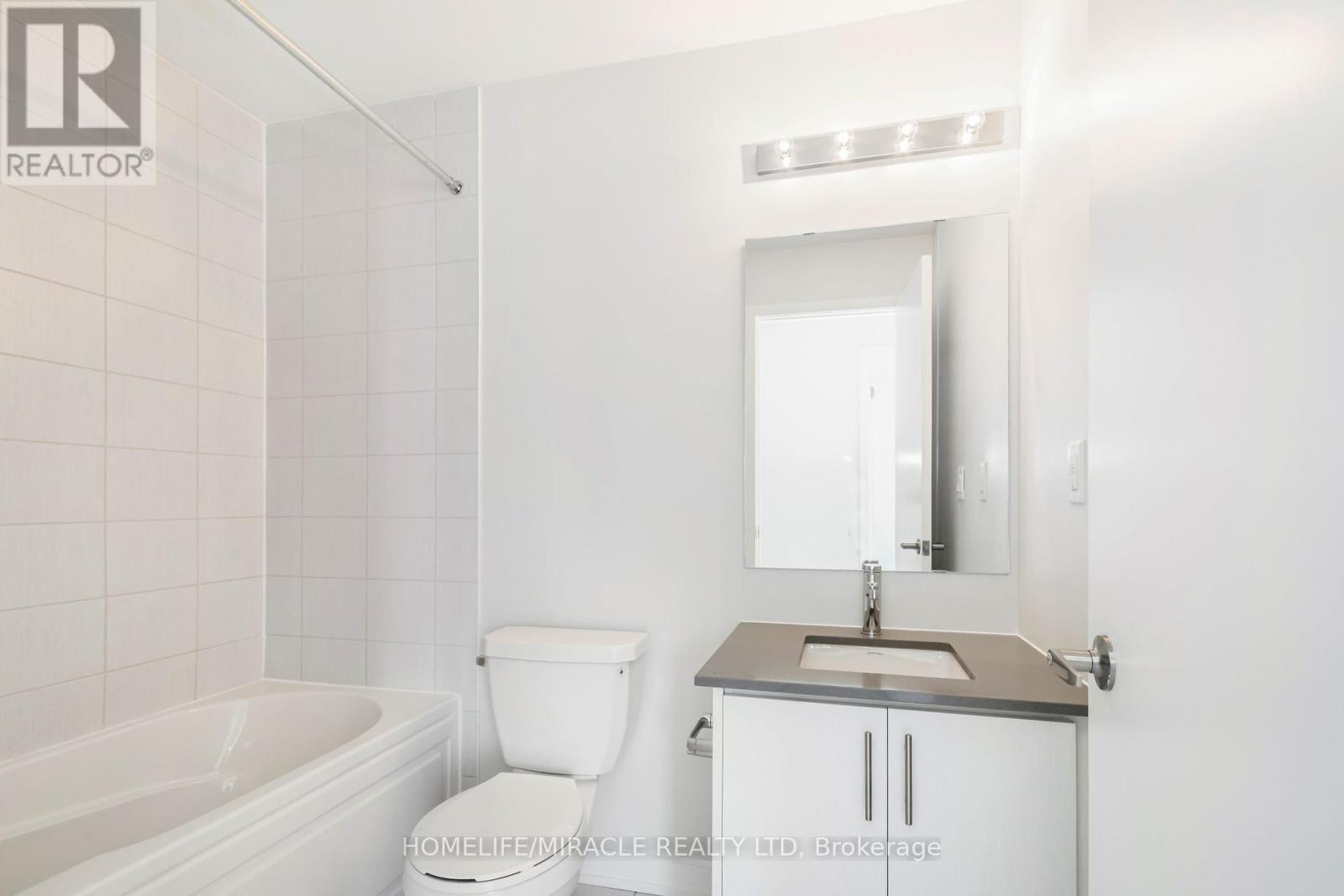 16 - 3415 Ridgeway Drive, Mississauga, Ontario  L5L 0B9 - Photo 25 - W12650984