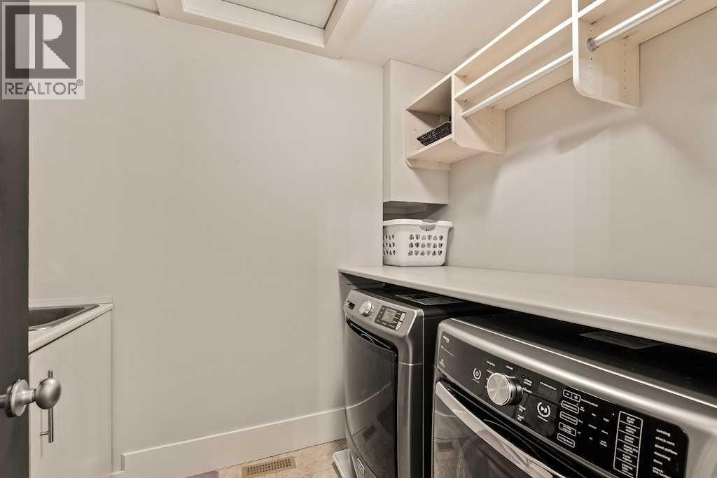 19 Sienna Ridge Bay Sw, Calgary, Alberta  T3H 3T2 - Photo 36 - A2276087