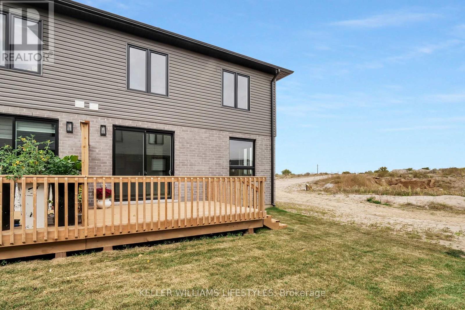 239 - 175 Doan Drive, Middlesex Centre, Ontario  N0L 1R0 - Photo 32 - X12650990