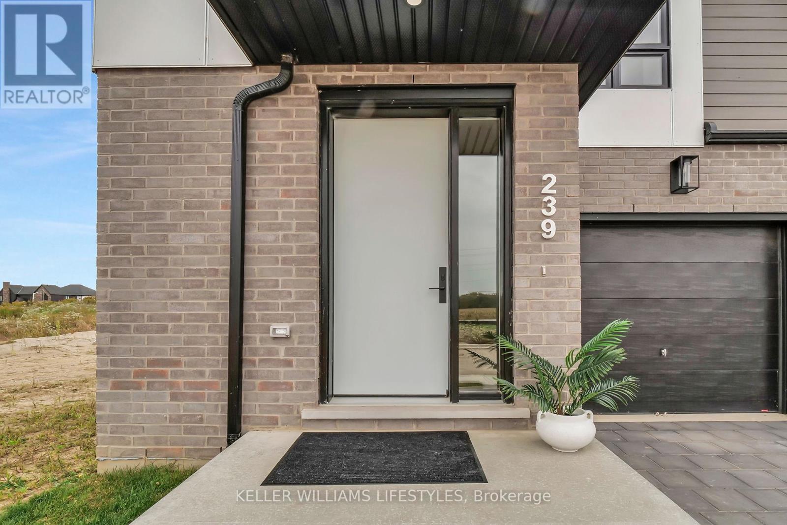 239 - 175 Doan Drive, Middlesex Centre, Ontario  N0L 1R0 - Photo 4 - X12650990