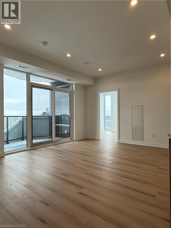 25 Wellington Street S Unit# 1812, Kitchener, Ontario  N2G 0E4 - Photo 3 - 40795042