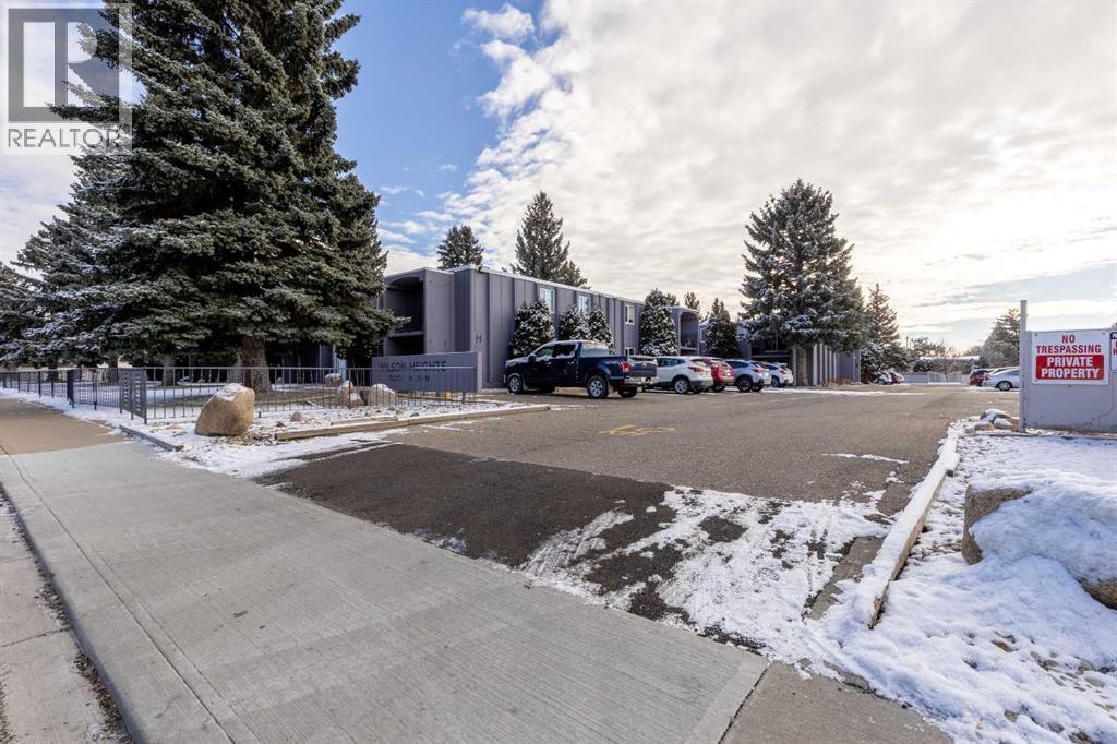 R101, 2004 13 Avenue N, Lethbridge, Alberta