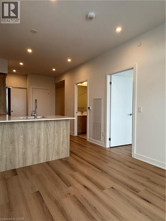 25 Wellington Street S Unit# 1801, Kitchener, Ontario  N2G 0E4 - Photo 6 - 40795045