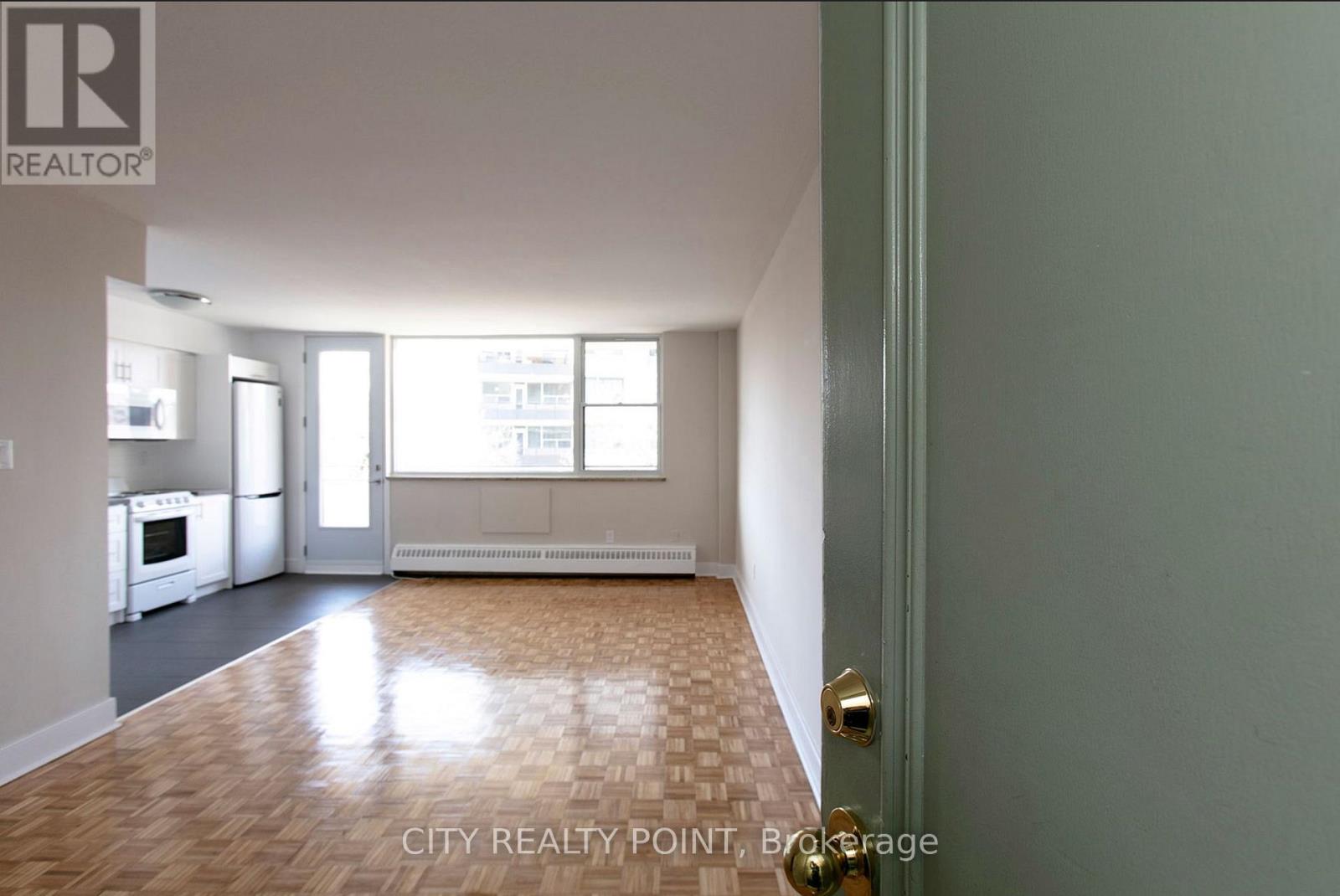 903 - 276 St George Street, Toronto, Ontario  M5R 2P6 - Photo 2 - C12651004