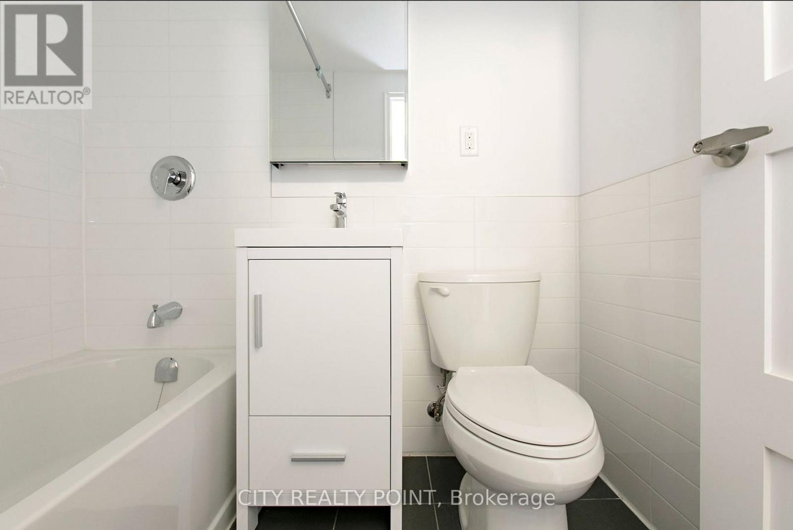 903 - 276 St George Street, Toronto, Ontario  M5R 2P6 - Photo 5 - C12651004