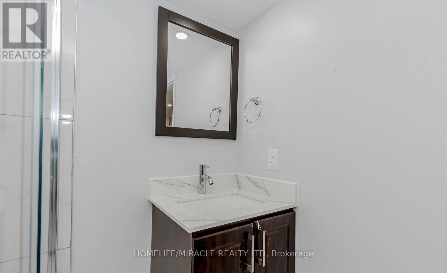 Lower - 44 Leatherhead Court, Brampton, Ontario  L6S 5E8 - Photo 19 - W12650998