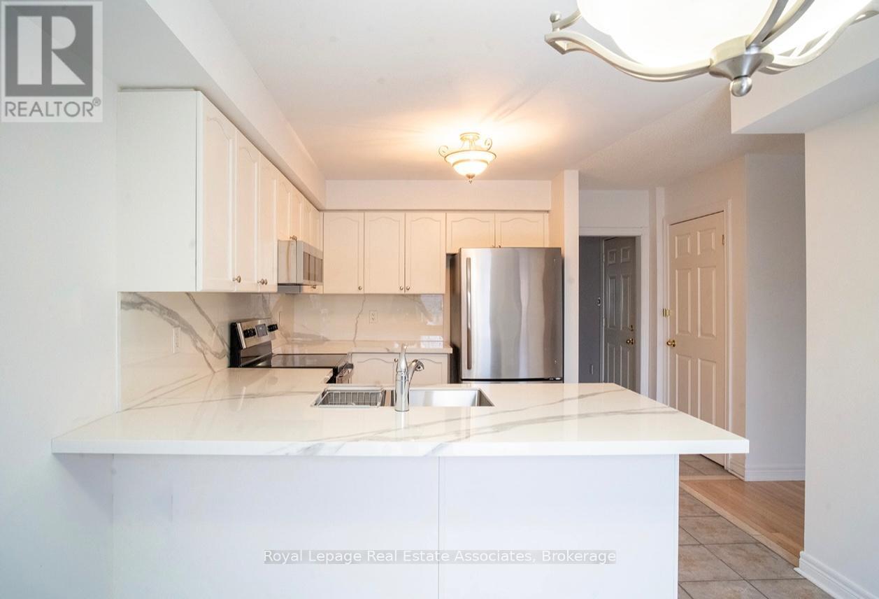 2382 Sequoia Way, Oakville, Ontario  L6M 4V5 - Photo 11 - W12651028