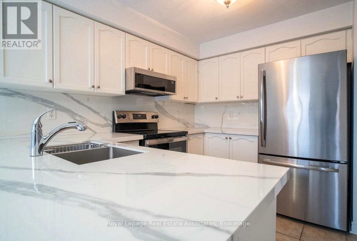 2382 Sequoia Way, Oakville, Ontario  L6M 4V5 - Photo 13 - W12651028