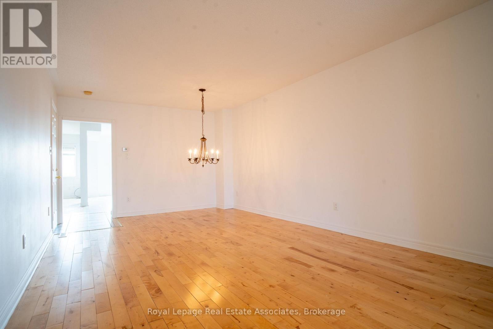 2382 Sequoia Way, Oakville, Ontario  L6M 4V5 - Photo 6 - W12651028