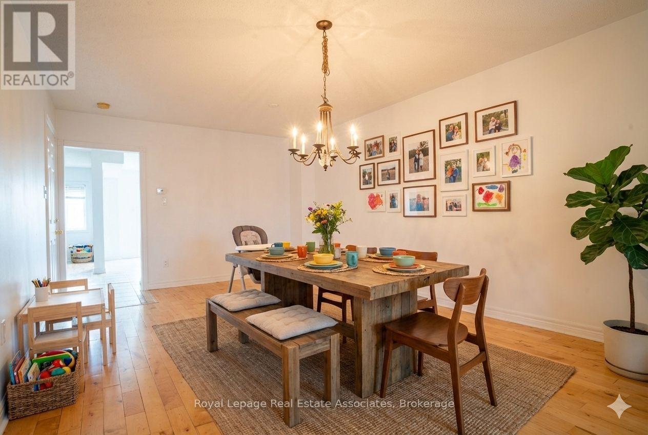 2382 Sequoia Way, Oakville, Ontario  L6M 4V5 - Photo 7 - W12651028