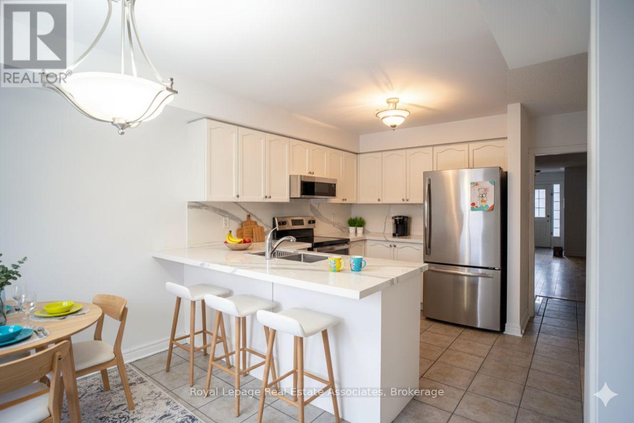 2382 Sequoia Way, Oakville, Ontario  L6M 4V5 - Photo 9 - W12651028