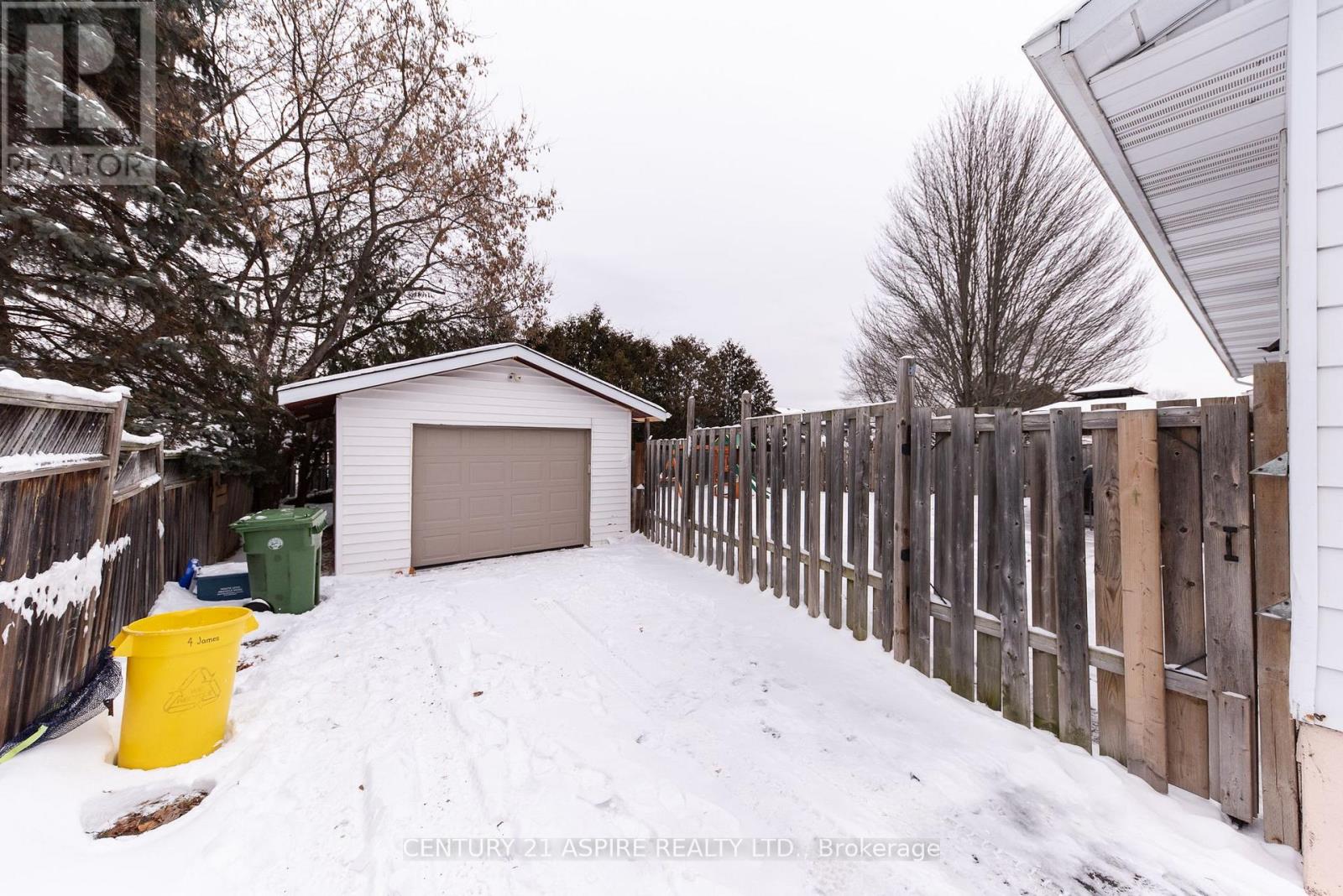 4 James Street, Petawawa, Ontario  K8H 3B5 - Photo 4 - X12606142