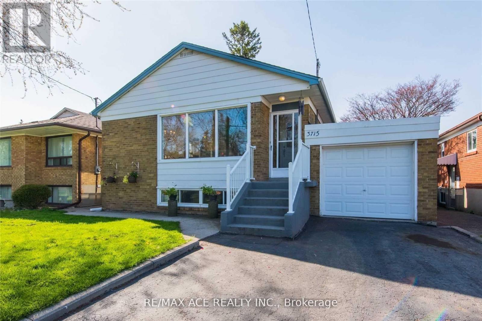 BSMT - 3715 ST CLAIR AVENUE E, Toronto, Ontario