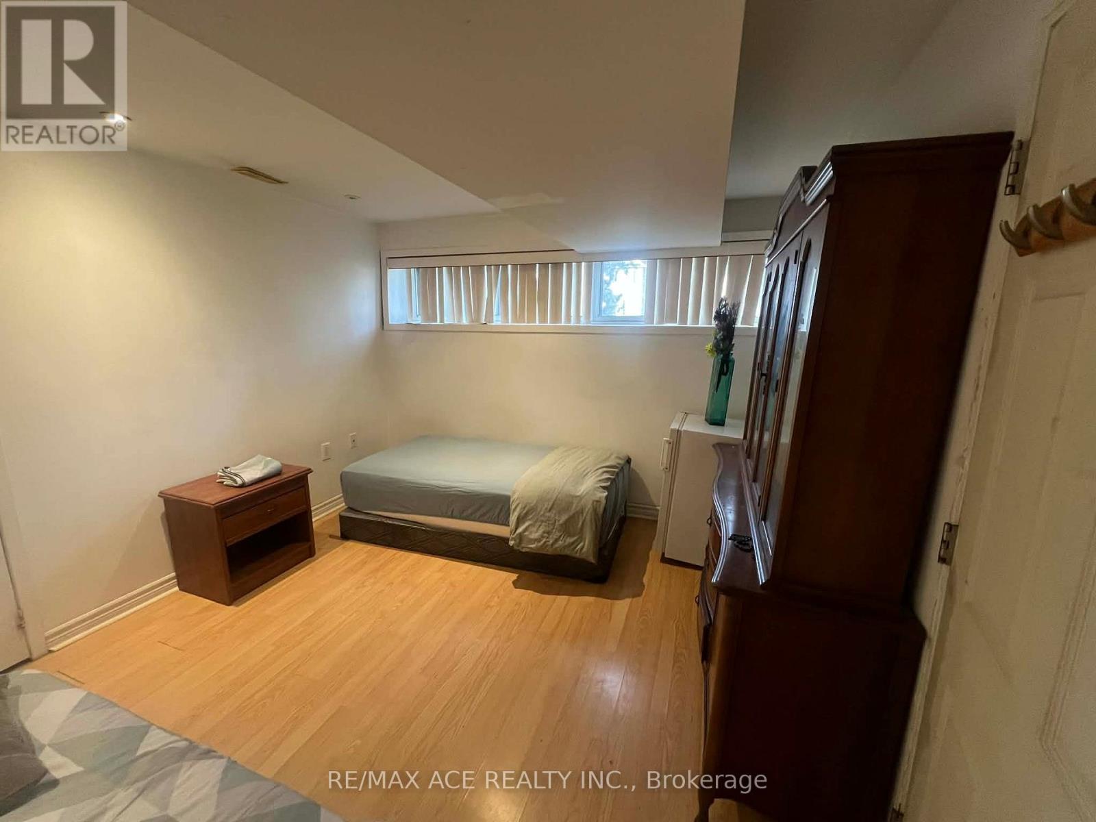 Bsmt - 3715 St Clair Avenue E, Toronto, Ontario  M1M 1T5 - Photo 5 - E12651054