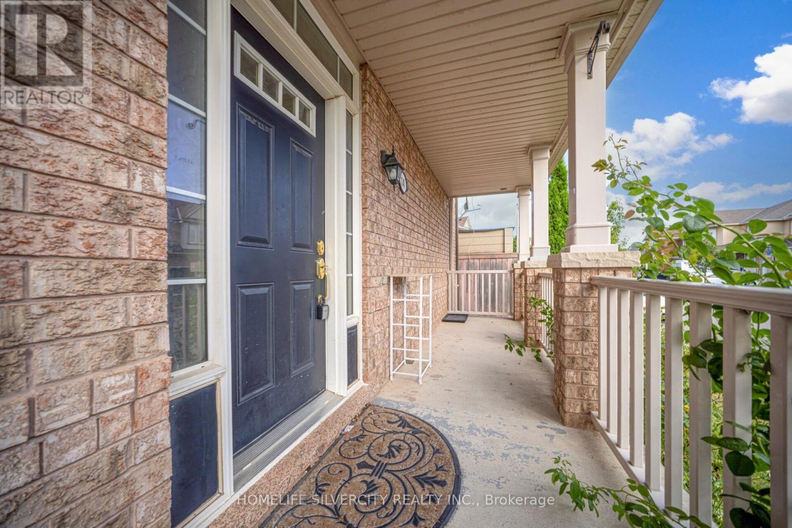 14 Alboreto Way, Brampton, Ontario  L6X 0N5 - Photo 4 - W12651046