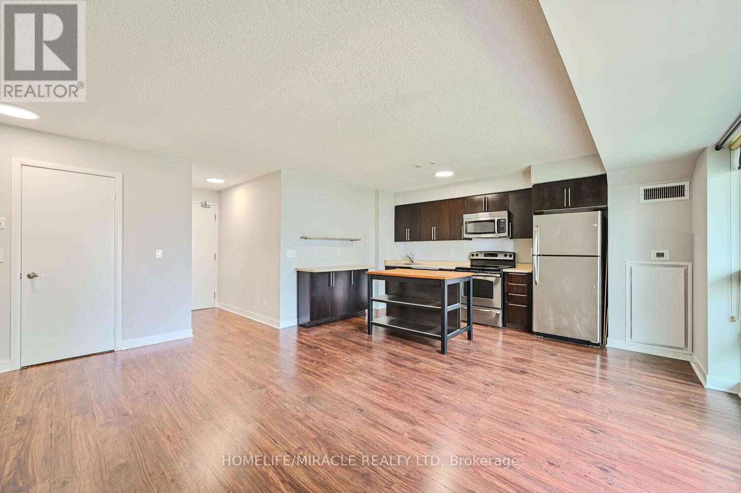 1401 - 155 Legion Road N, Toronto, Ontario  M8Y 0A7 - Photo 13 - W12651050