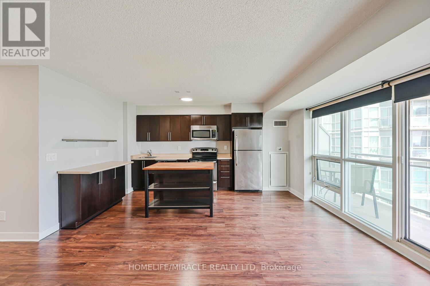 1401 - 155 Legion Road N, Toronto, Ontario  M8Y 0A7 - Photo 20 - W12651050