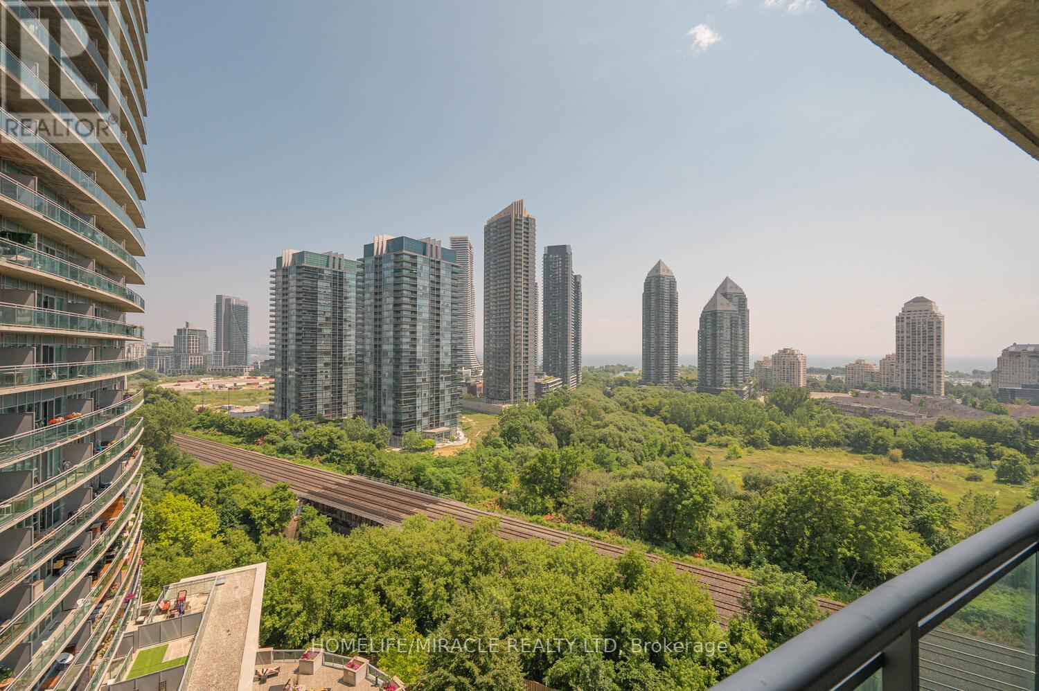 1401 - 155 Legion Road N, Toronto, Ontario  M8Y 0A7 - Photo 31 - W12651050