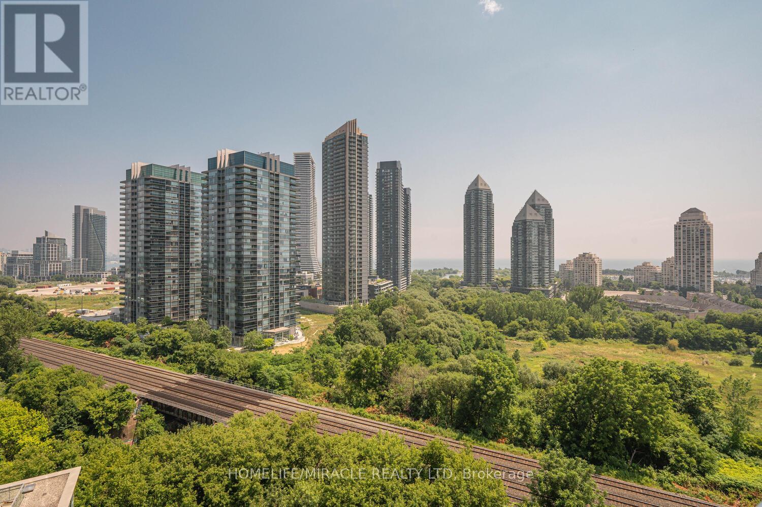 1401 - 155 Legion Road N, Toronto, Ontario  M8Y 0A7 - Photo 32 - W12651050