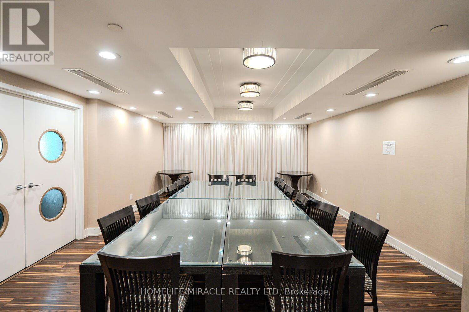 1401 - 155 Legion Road N, Toronto, Ontario  M8Y 0A7 - Photo 37 - W12651050