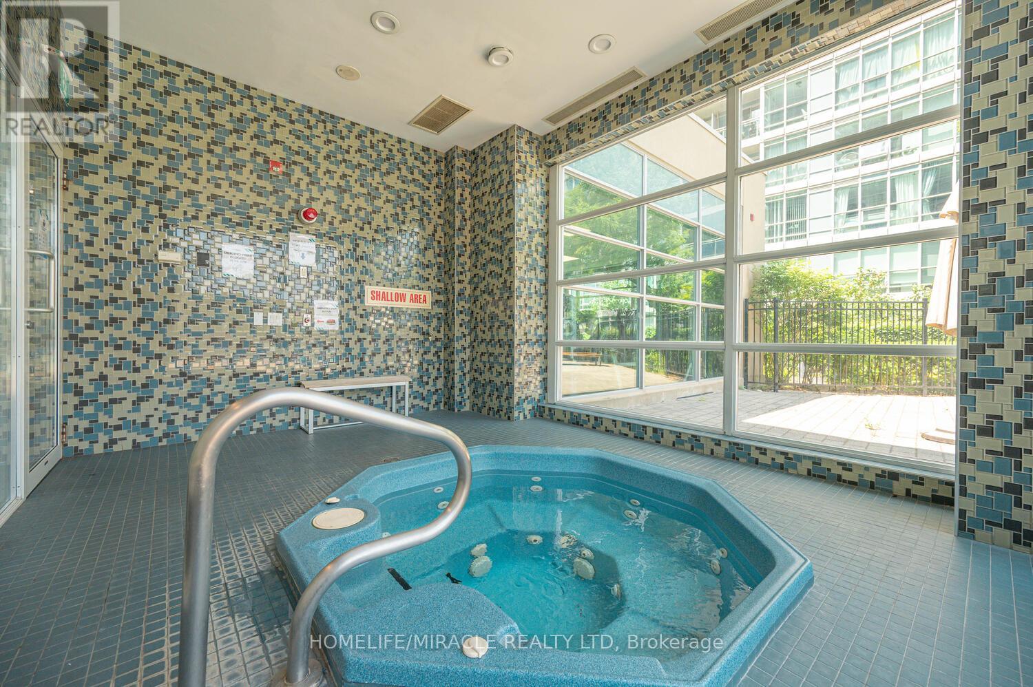 1401 - 155 Legion Road N, Toronto, Ontario  M8Y 0A7 - Photo 45 - W12651050