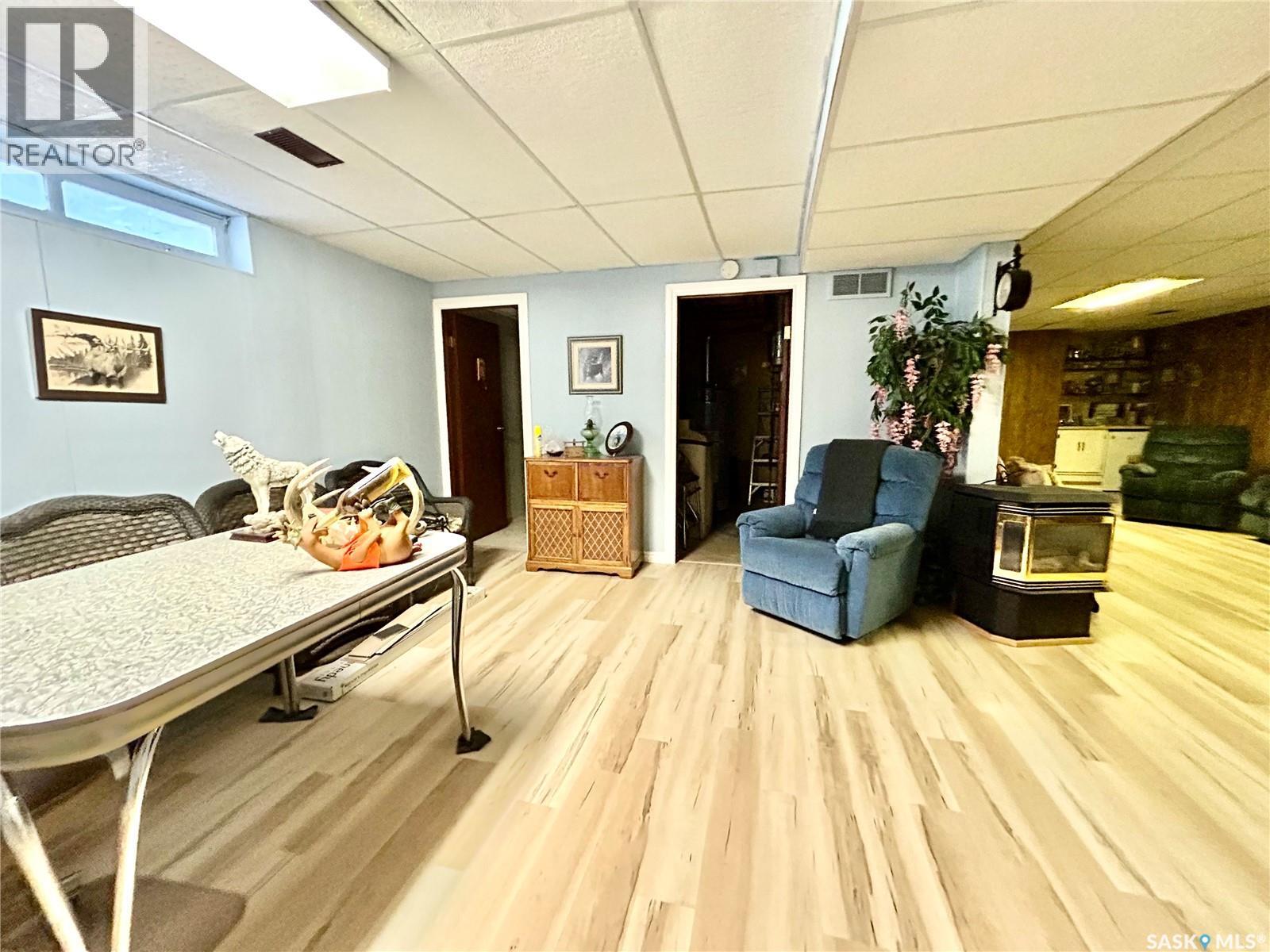 700 9th Avenue W, Nipawin, Saskatchewan  S0E 1E0 - Photo 26 - SK025908