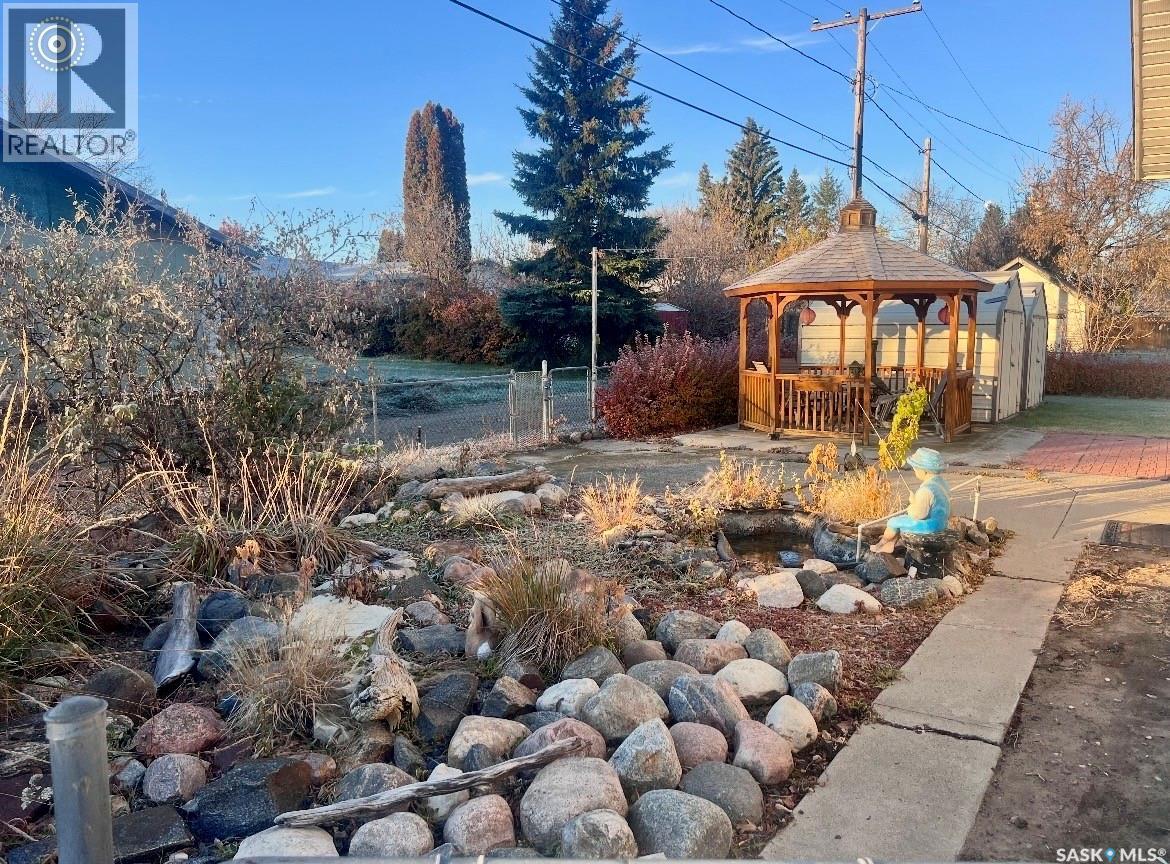 700 9th Avenue W, Nipawin, Saskatchewan  S0E 1E0 - Photo 30 - SK025908