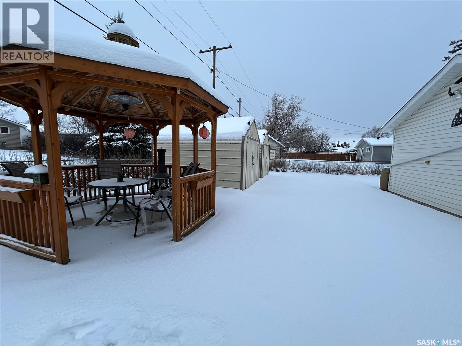 700 9th Avenue W, Nipawin, Saskatchewan  S0E 1E0 - Photo 41 - SK025908