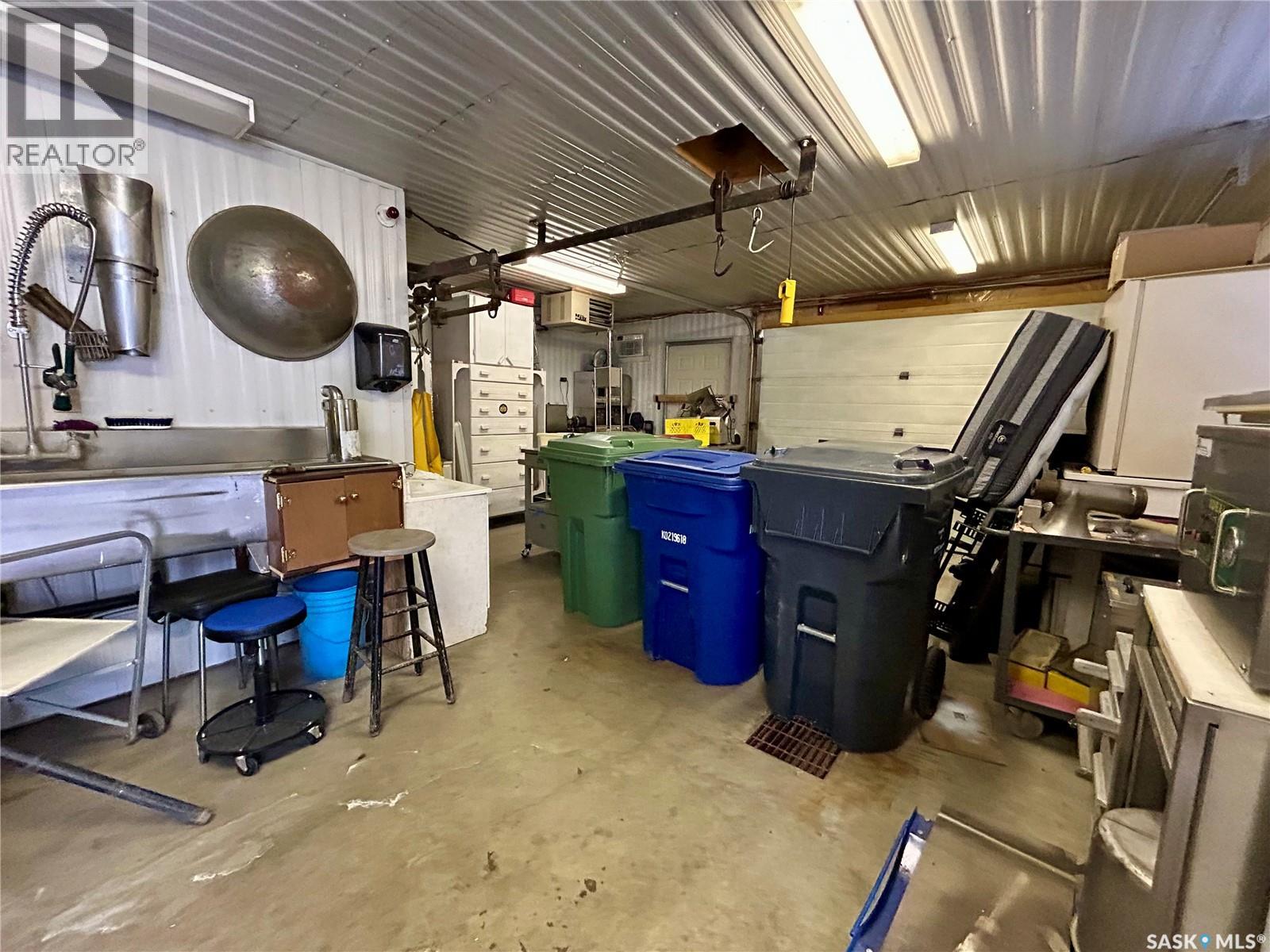 700 9th Avenue W, Nipawin, Saskatchewan  S0E 1E0 - Photo 44 - SK025908