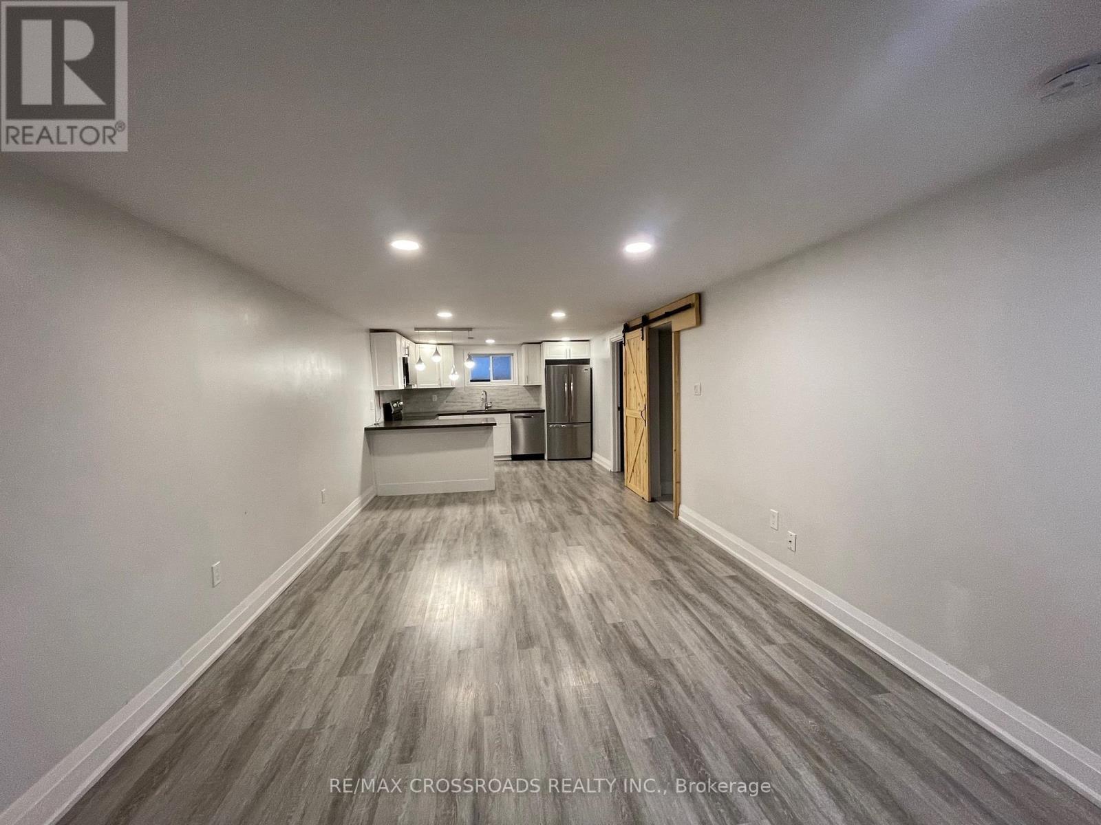 Lower - 493 Upper Gage Avenue, Hamilton, Ontario  L8V 4J2 - Photo 7 - X12651048