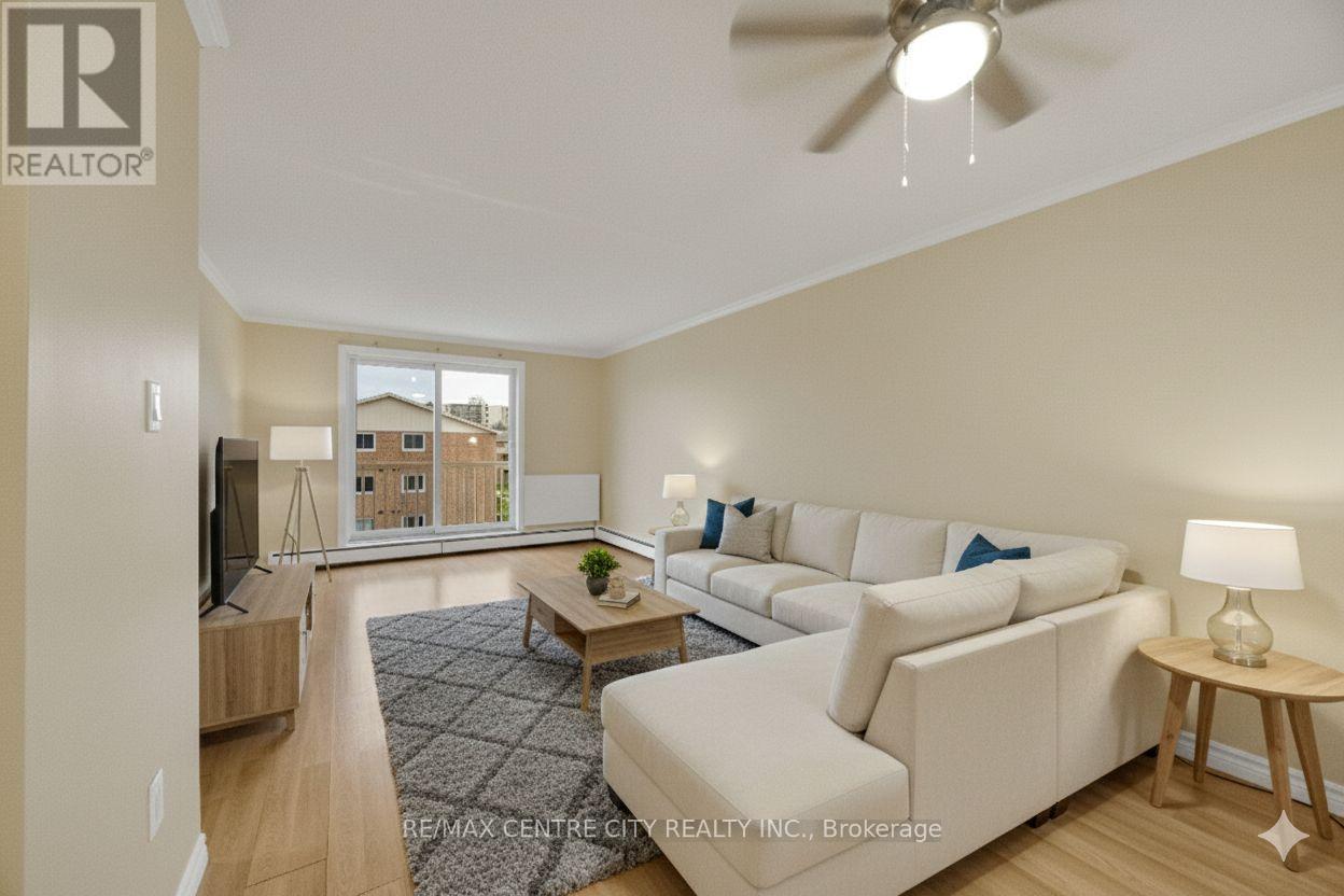 301 - 1584 Ernest Avenue, London South, Ontario  N6E 1X9 - Photo 1 - X12579954