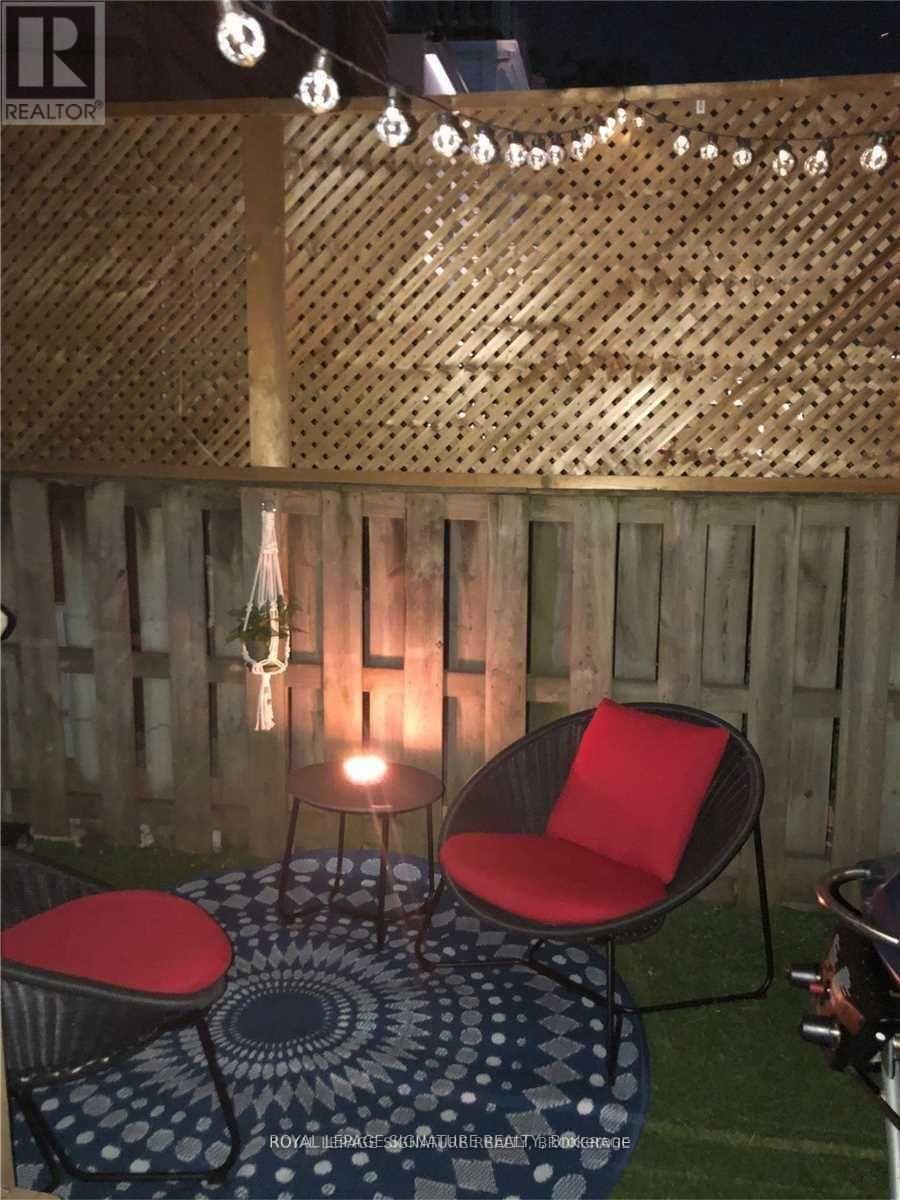 Lower - 92 Mitchell Avenue, Toronto, Ontario  M6J 1C1 - Photo 12 - C12651068