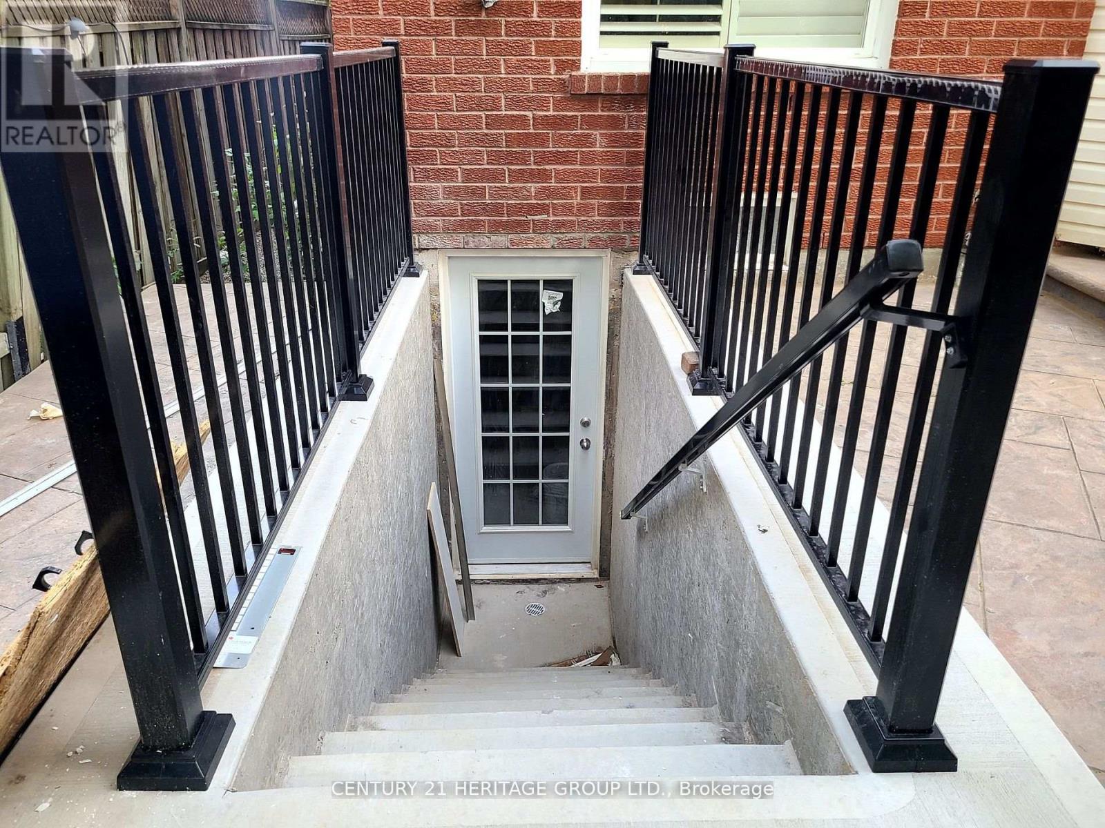 Bsmt - 3937 Worthview Place, Mississauga, Ontario  L5N 6S7 - Photo 3 - W12651072